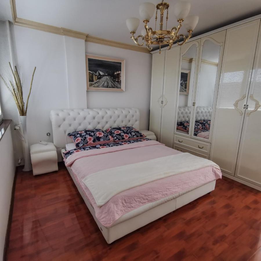 City View Apartment Banja Luka Esterno foto